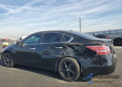 2013 Nissan Altima 2.5 z USA, uszkodzony, nr VIN 1N4AL3AP2DN497642